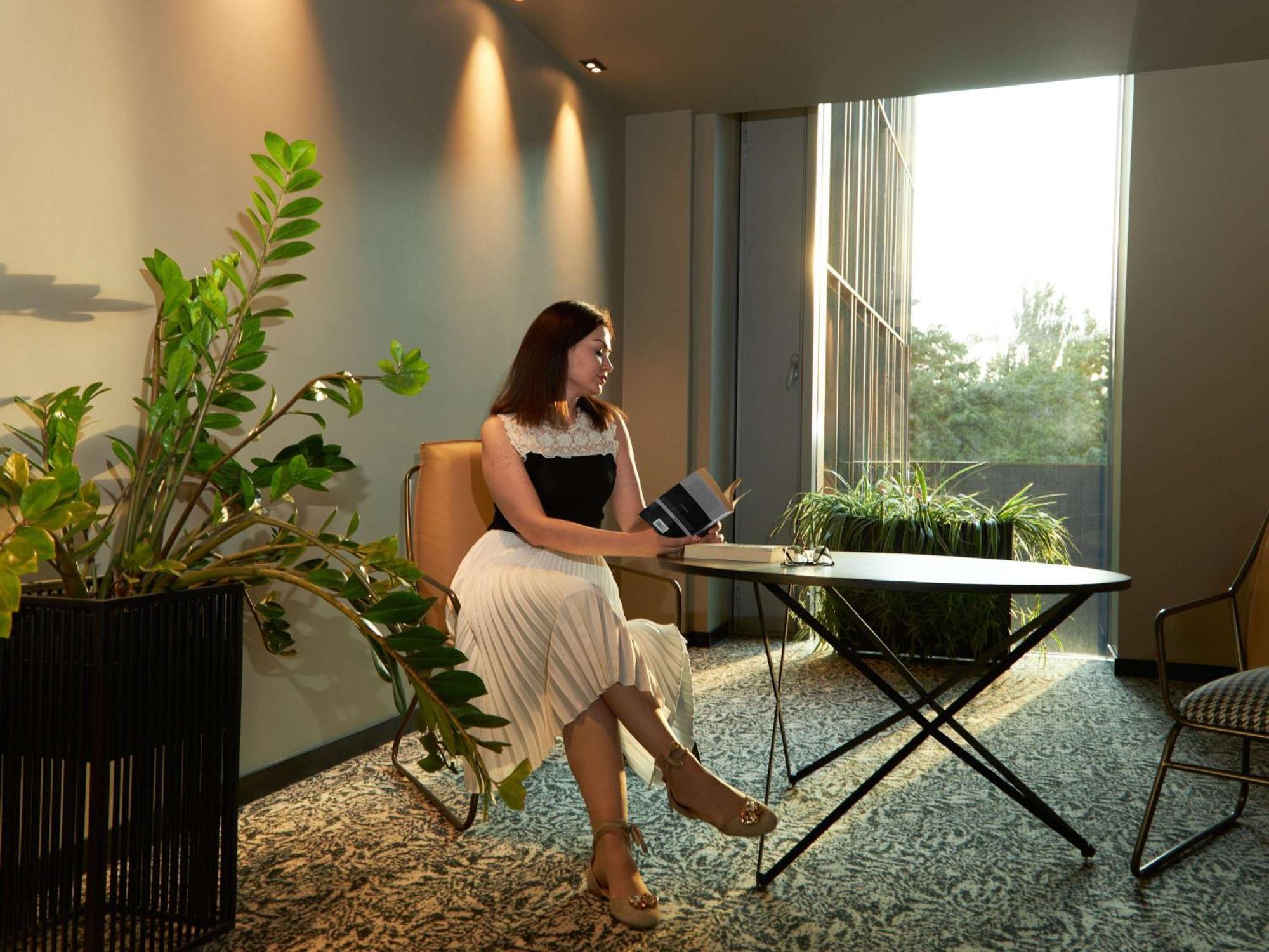 Novotel Living Almaty Jetisu 외부 사진