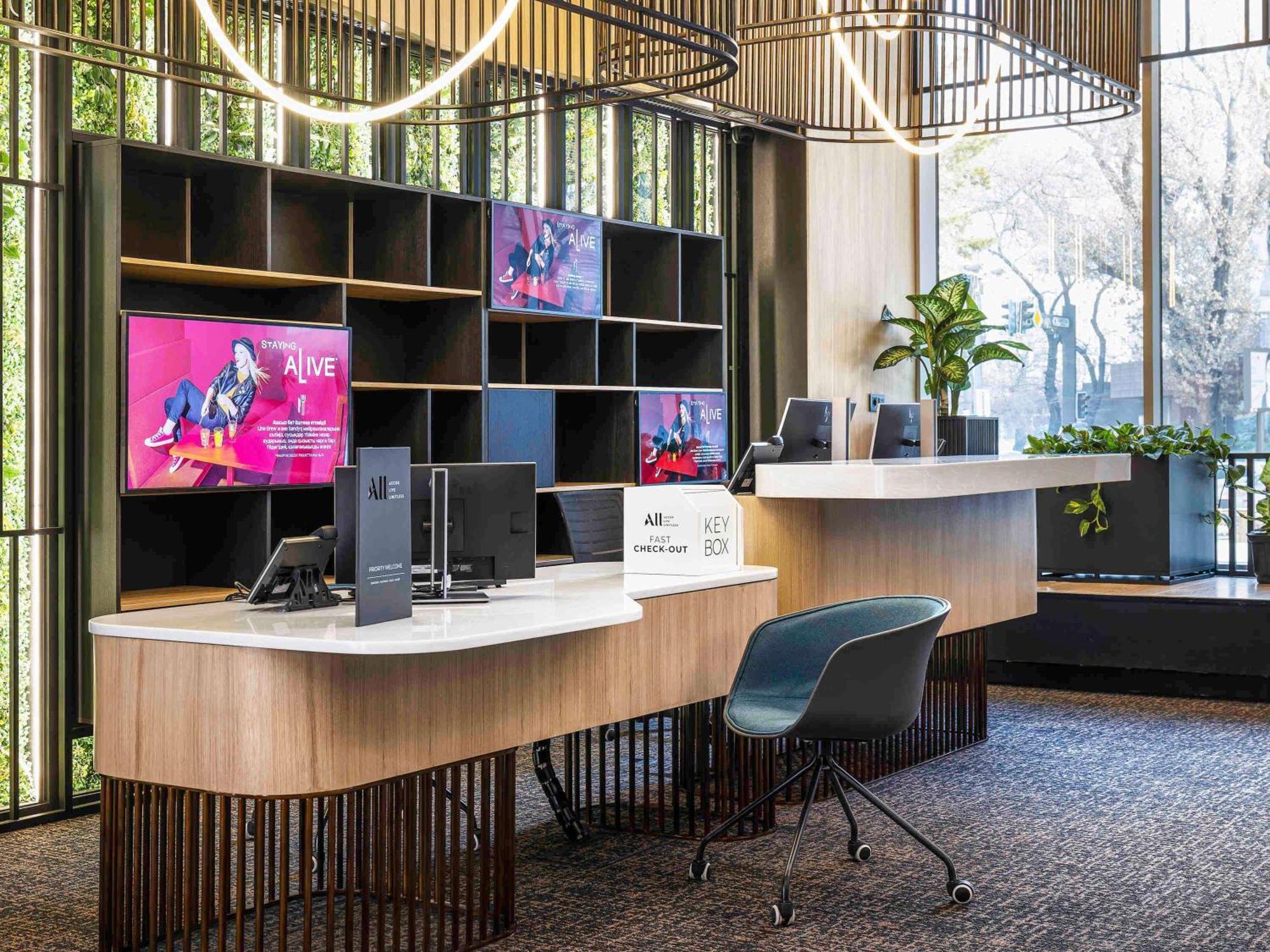 Novotel Living Almaty Jetisu 외부 사진